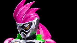 มาพูดถึง SHF Kamen Rider Exaid กันดีกว่า
