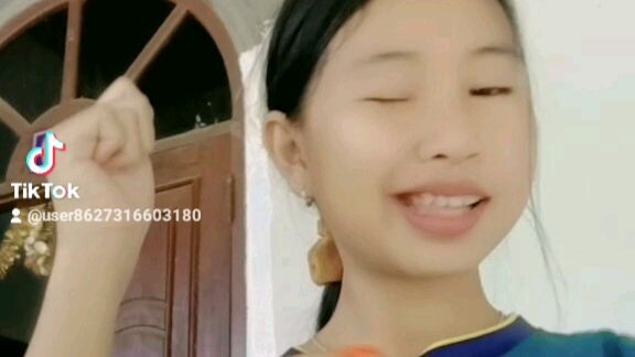 เล็กเชิญยิ้ม💫