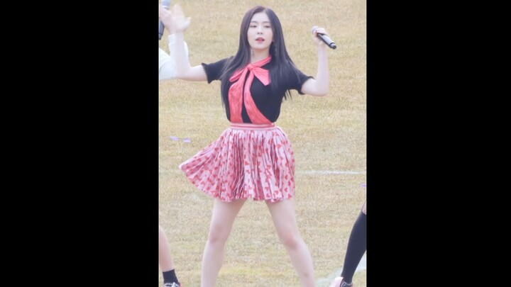 《Red Velvet》 Irene（裴珠泫）(Russian Roulette）啦啦啦cut