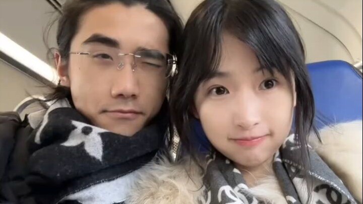 Mau lihat orang tua saya yang kontras?