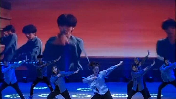 "Cuộc họp" của Đoàn Thanh niên Thời đại là một điệu nhảy siêu thực tế! [Câu lạc bộ khiêu vũ đường ph