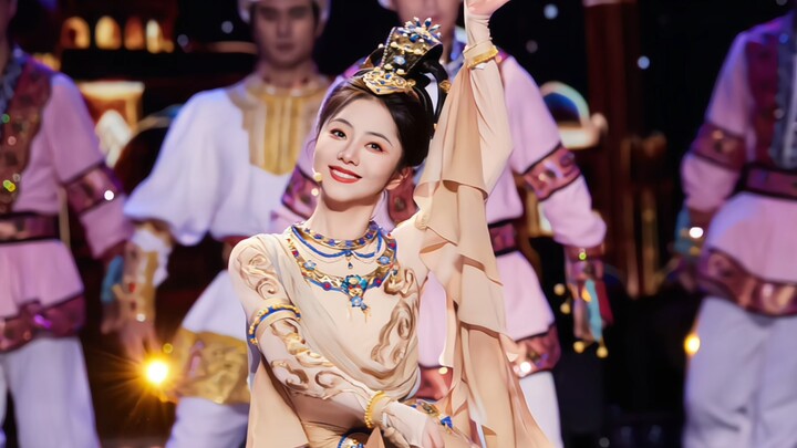 Tan Songyun’s look is so stunning! Her whirling dance is fantastic—she really has strong dance skill