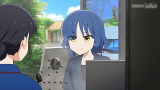 “Kamu sama single-threadnya dengan Ryo. Kalau kamu rajin belajar, kamu akan lupa melodi bassnya.”