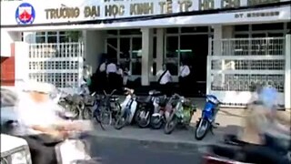 mỗi tình chàng sinh viên.  Khánh Đăng