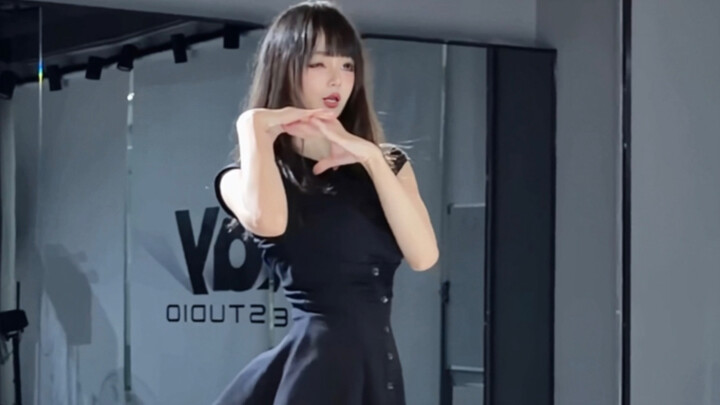 You're so cute! I need to figure out a way to ask you out. rude-heart2heart