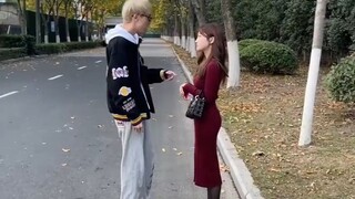 Pertama kali bertemu adik ipar, aku malah mengira dia adalah Liu Mang