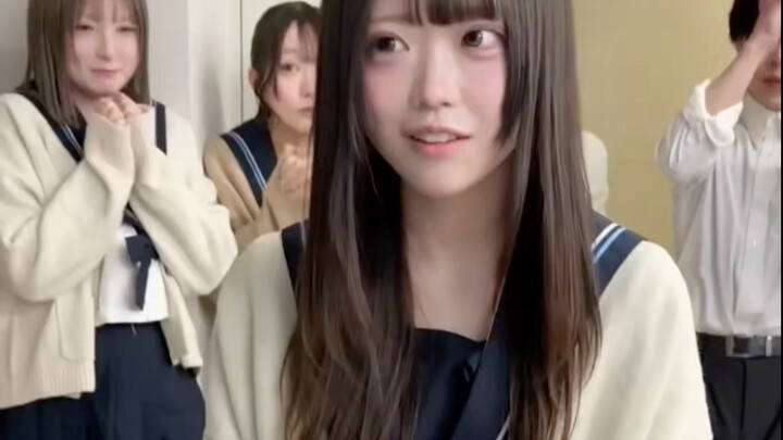 สารภาพรักกับนักเรียนมัธยมปลายชาวญี่ปุ่นที่หมายตาอยู่