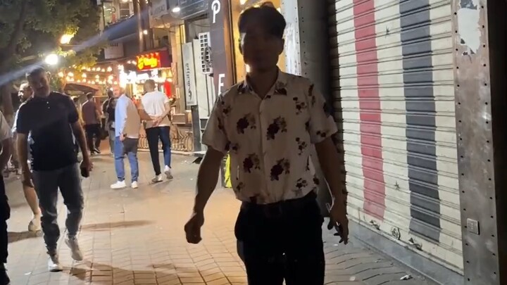 คนจีนในต่างแดน: ฉันตะลุมบอนกับฝรั่งที่ดูถูกจีนในซีเรีย! แค่ลุยไปเลย