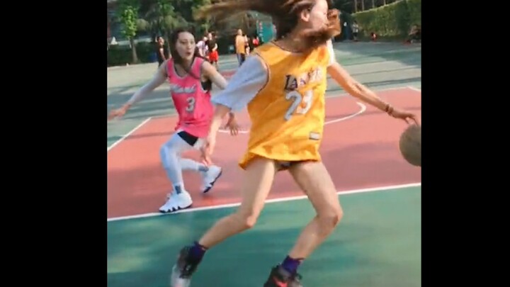Funny moments of playing basketball