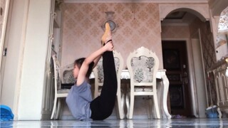 I have been lying at home for a few days and I think if I don't move, I will be a useless dancer.