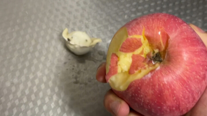 Pangsit yang dimasak si dia—cintai dia, giginya bakal copot! #MakanPangsitSaatTitikBalikDingin