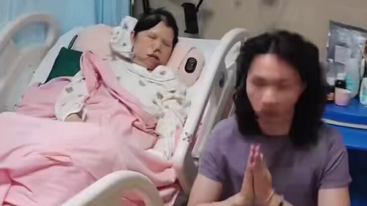 Tolong bantu saya, saya tidak tahu harus berbuat apa lagi. Ibu adalah satu-satunya keluarga yang say