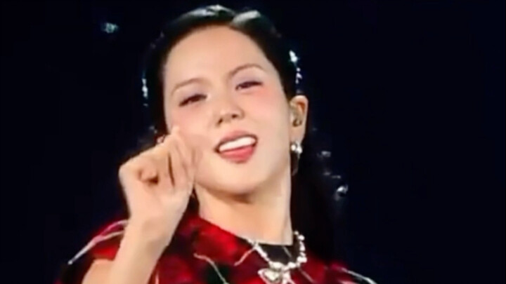 【Jisoo】My goodness, this is the first time I think dancing alone is so funny