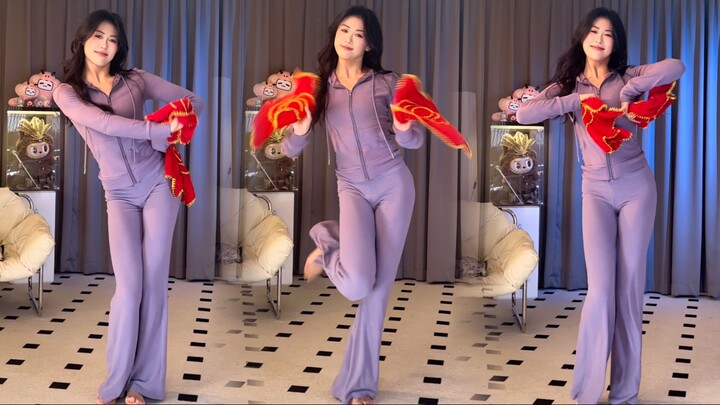 Whose gorgeous beauty is this~