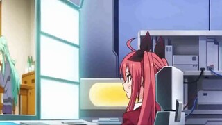 "Date/Tokusatsu/Aix/MAD" chắc chắn sẽ tóm được bạn nếu bạn giữ chặt nó bằng cả hai tay