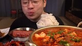Spicy Delights A Fiery Kimchi Soup Mukbang