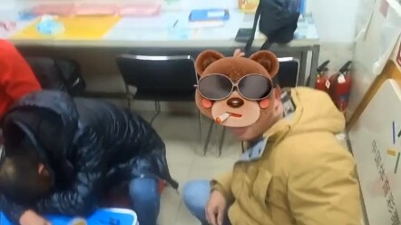 พี่ชายพูดมันสนุกจริงๆ