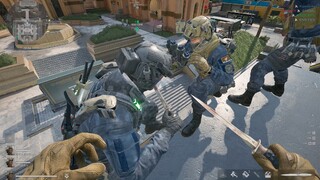 Hai người oẳn tù tì trên chiến trường