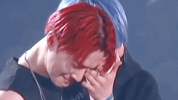 “Làm trưởng nhóm đã khó, huống hồ lại là trưởng nhóm của EXO”