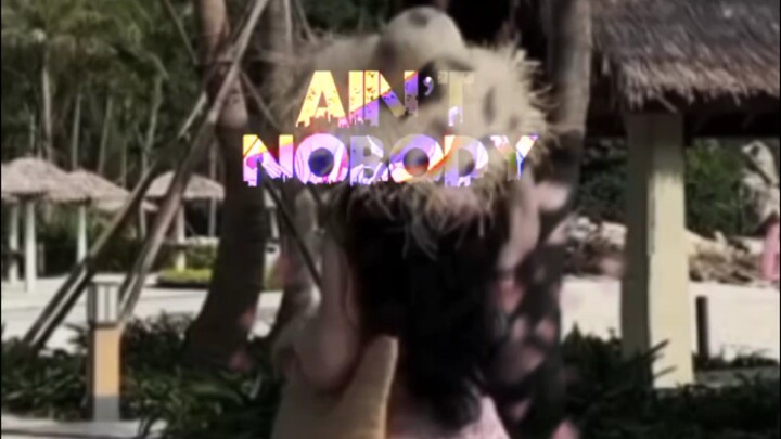 Walking Like a Queen 👑✨ | 像女王一样走路 @mianiyla