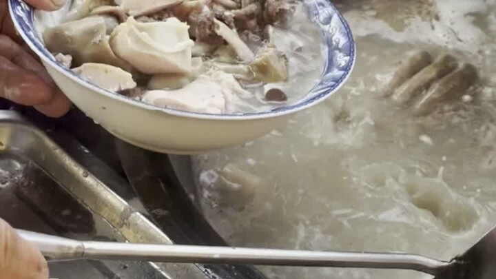 ไส้แกะชางโจว 20 หยวนต่อชาม อาหารรสจัดจ้าน เหมาะกินตอนเช้ากับมดลูกแกะ!