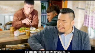 小混混得理不饶人，却不料得罪错人！