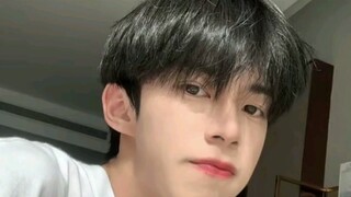 Lokasi kecelakaan besar "Pendidikan Tata Rambut" Gaya Rambut Pria