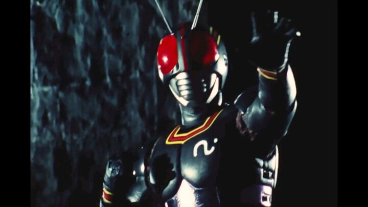 Penghargaan untuk idola masa kecil - Kamen Rider black berubah untuk pertama kalinya