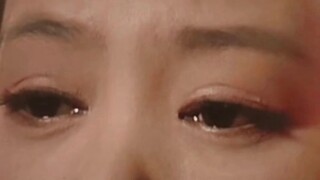 Looking at the double eyelid stickers of the Queen Mother in Legend of Zhen Huan 2.0 under the micro