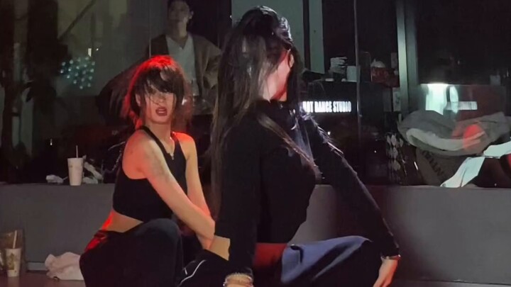 Nhạc jazz cơ bản nhẹ nhàng, mát mẻ và gợi cảm, là bài học bắt buộc cho người mới bắt đầu! Vũ đạo Pu 