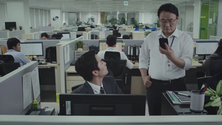 Clownish mobile game ad, I'm dying of laughter hahahahahahaha