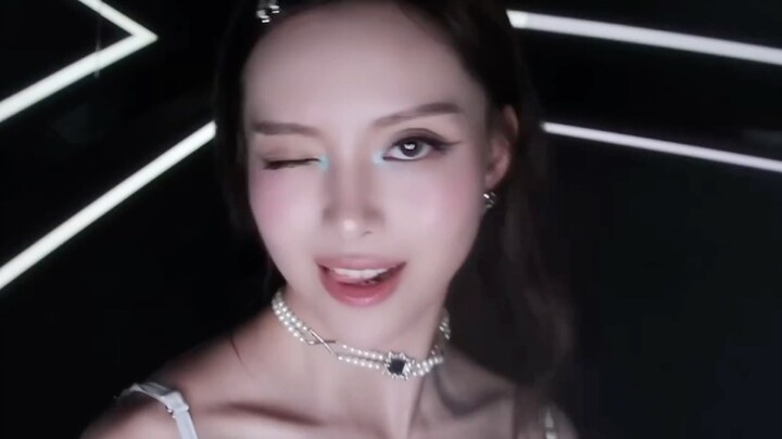 【RED】الخط الراب هذا رائع جدًا، إضافة لقطة من الغابة المطيرة