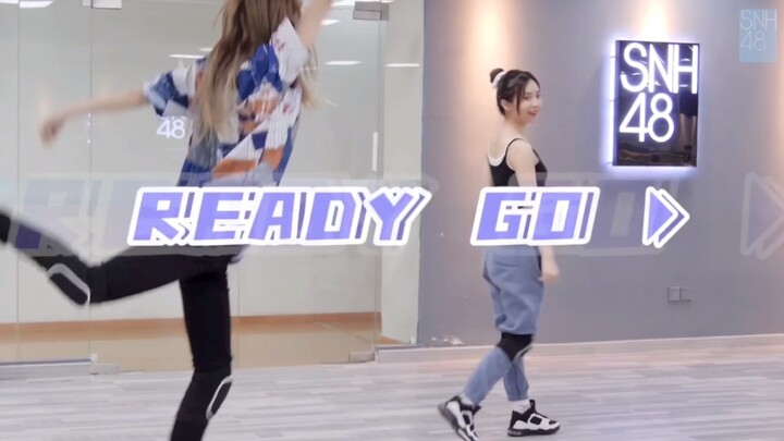 [Yuan Yiqi & Teacher Ma] Yuan Yiqi and Teacher Ma's hilarious lip-sync comedy!