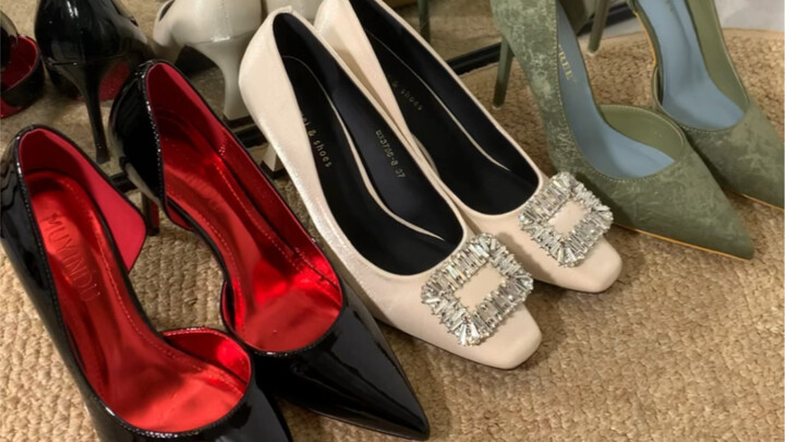 Một khi xỏ giày cao gót vào chân, khí chất tràn đầy khắp người