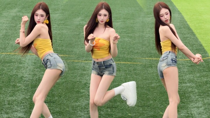 I’m your cute and charming little cat—Cat Steps, So Quiet—AOA