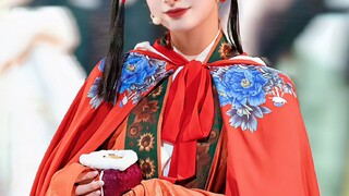Ôi trời ơi... Tôi hoàn toàn hiểu tại sao Jang Wonyoung lại kinh ngạc khi xem cô ấy nhảy!