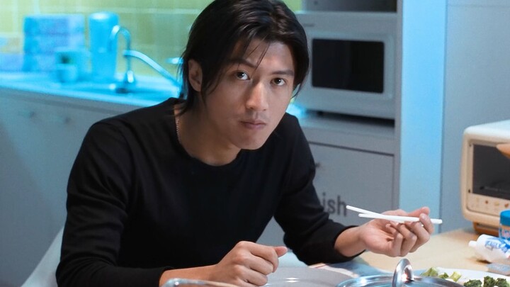 Sebuah karya klasik 20 tahun lalu: Nicholas Tse langsung menggebrak sejak debut! “Mysterious Univers