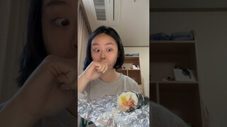 Trying freshly made gimbap in Korea for the first time 🇰🇷 #koreanfood #travel