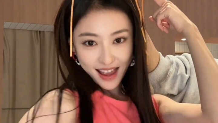 Hu Lianxin, Li Yitong, Dilraba Dilmurat, Liu Xenning, Kong Xue'er, Dai Luwa (All-Star Edition) — "Sp