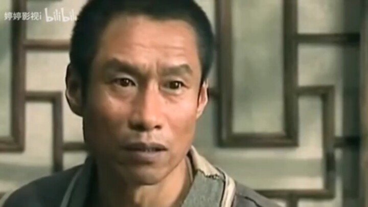 A sack of money buys only two fried dough sticks; Wen San is mercilessly mocked by Master Sun, and h