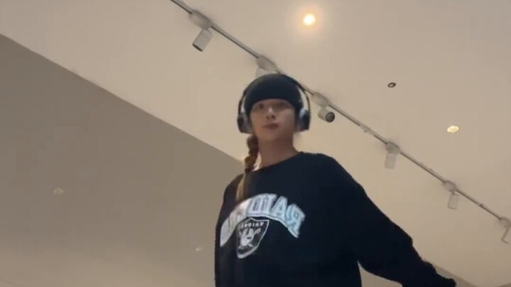 Hip-hop step practice