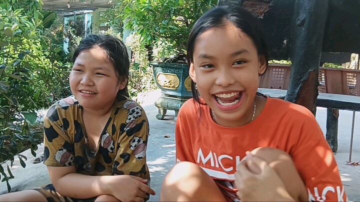 hôm nay mình làm bánh bông lan ko tốn tiền mà dễ lm nữa| Táo TV