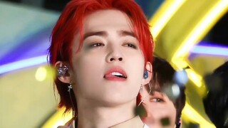 SEVENTEEN《音乐之神》首个13人完整体舞台公开！