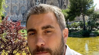 ها هو تساو تساو قد وصل! في الولايات المتحدة، لا يمكنك الحديث عن التمييز العنصري، لأن مجرد طرحك لهذا 