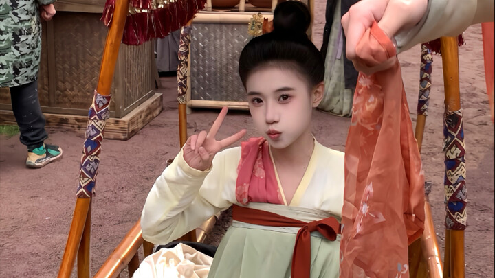 First time in Hengdian, filming a Vlog for the movie "Lychees of Chang'an"