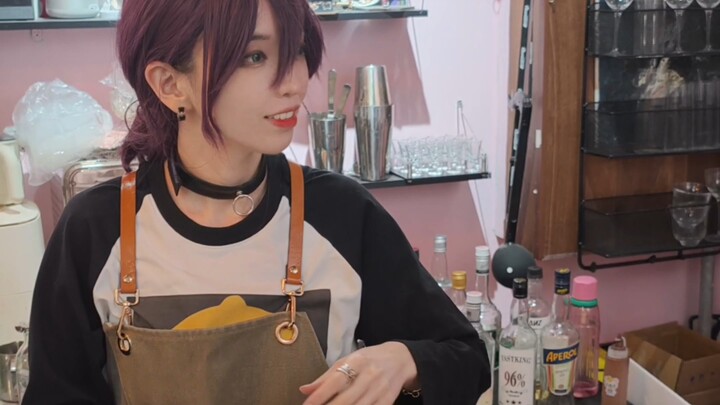 The store manager's cringe-worthy moment