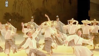 “忽闻岸上踏歌声”照进现实，李白这也太洒脱了！