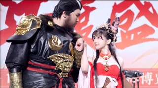 “啊…董卓戏貂蝉！这也太刺激了吧…”