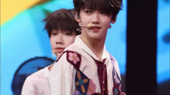 【张奕然】10年后养成系练习生唱跳超有活力《ParaParaSakura》