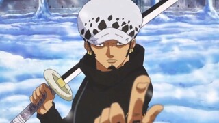 Law chạm trán với đô đốc Smoker